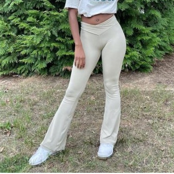 Nwt Aerie Offline Crossover Flare 